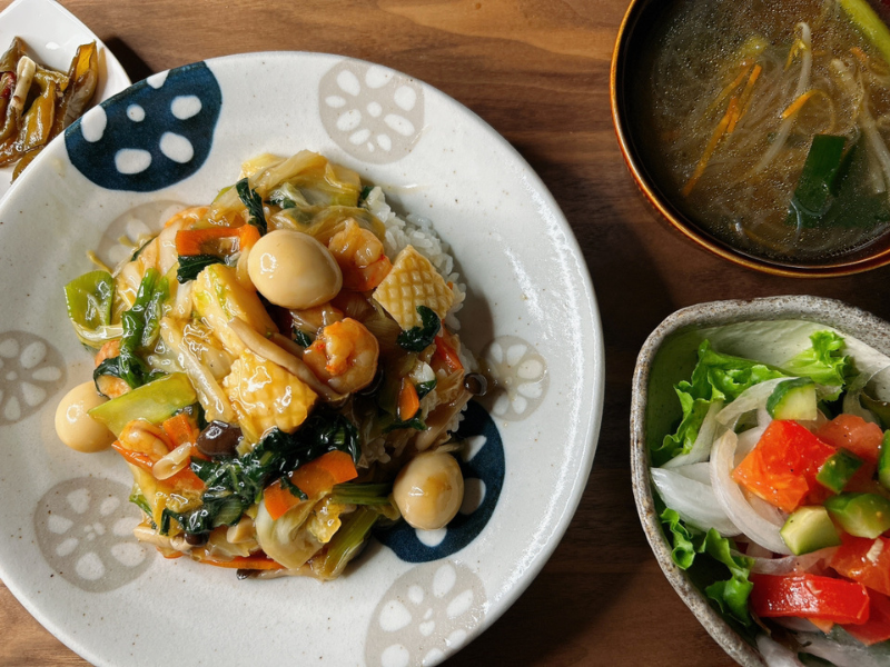 パルシステムのミールキット「8種具材の中華丼・野菜と春雨のスープセット」