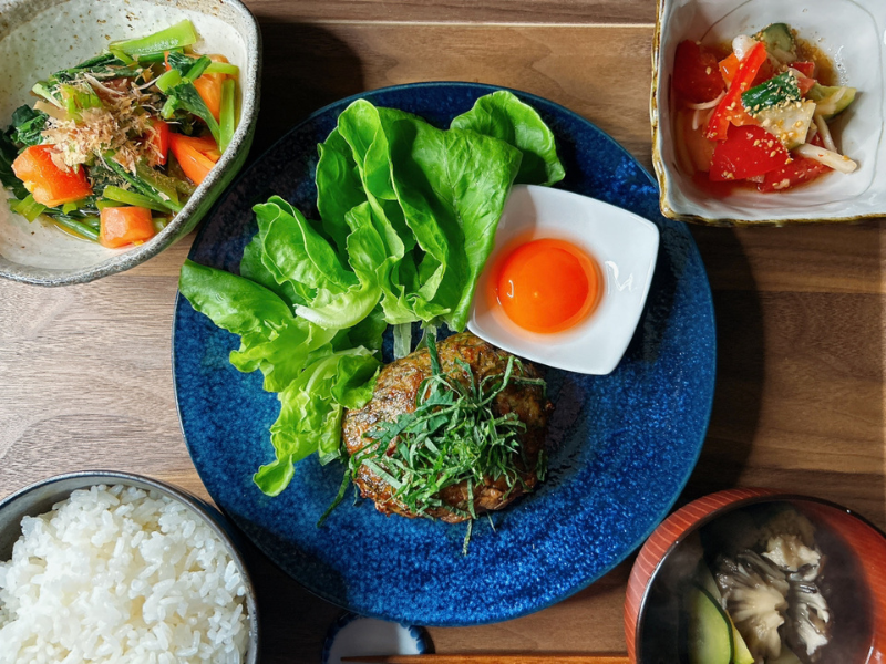 ちゃんとオイシックスの「シャキシャキ！おかひじきのハンバーグ」